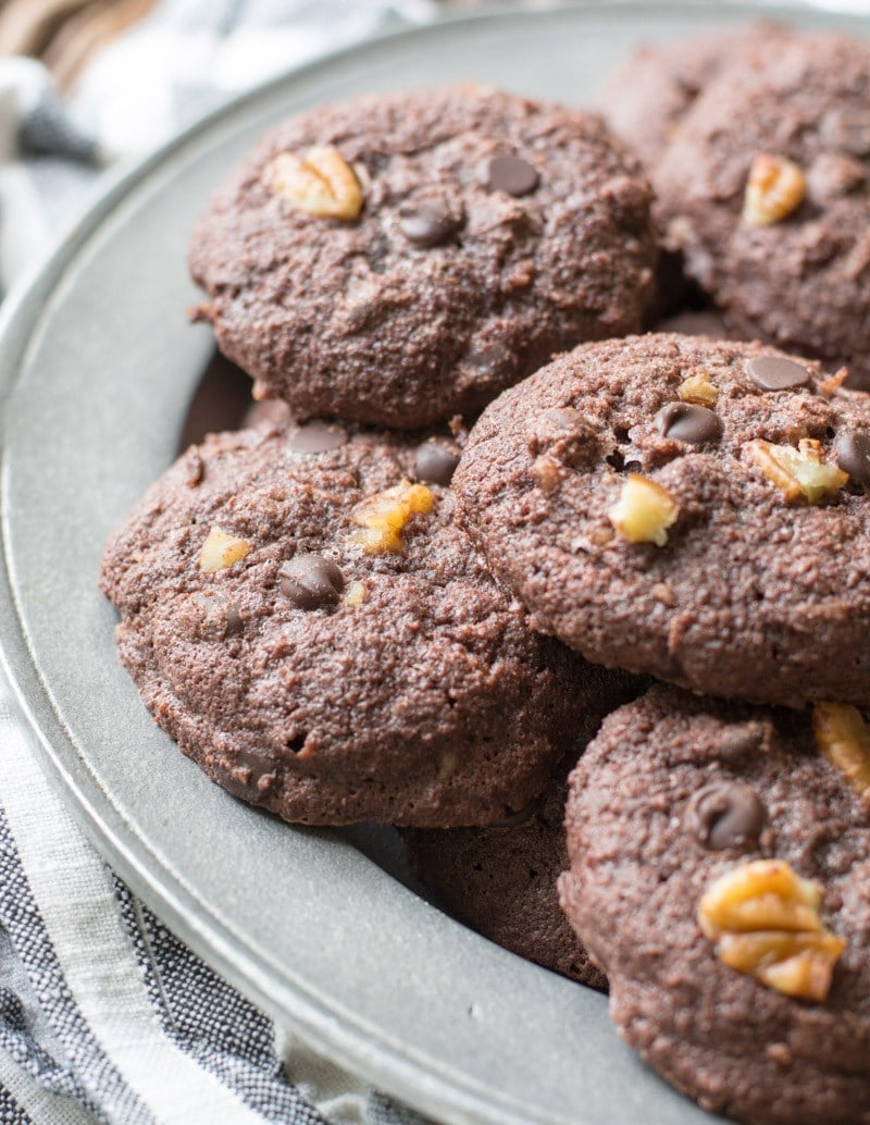 The perfect rich Keto Dark Chocolate Cookies, only 3 net carbs each! The perfect keto dessert when you need to satisfy your sweet tooth! #keto