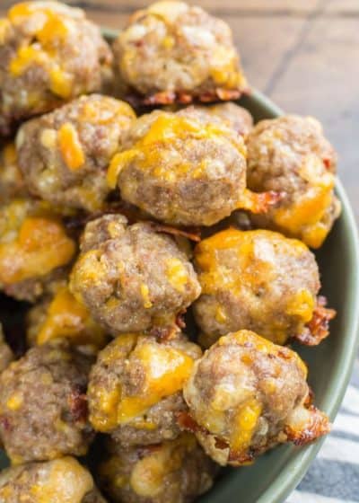 These easy 5 Ingredient Keto Sausage Balls are perfect for keto meal prep, an easy grab and go breakfast or even an appetizer! These sausage balls are just 0.8 net carbs per ball and couldn't be easier to make!