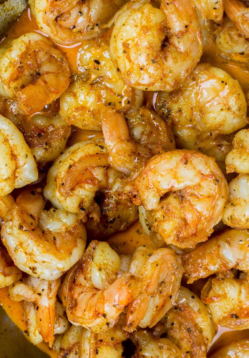 This ultra low carb one pan Keto Cajun Shrimp will be a new favorite! You only need one pan and 20 minutes to create an easy low carb dinner.