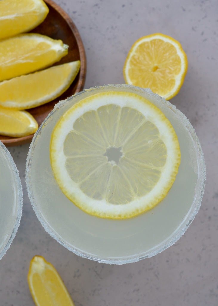 This Keto Lemon Drop is an easy low-carb drink! This refreshing keto cocktail goes great with seafood, chicken, and poolside appetizers!