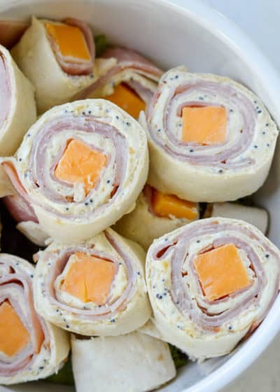These Ham and Cheese Pinwheels are the best for an easy keto no-cook lunch! This quick recipe is kid-friendly and great for potlucks, too.